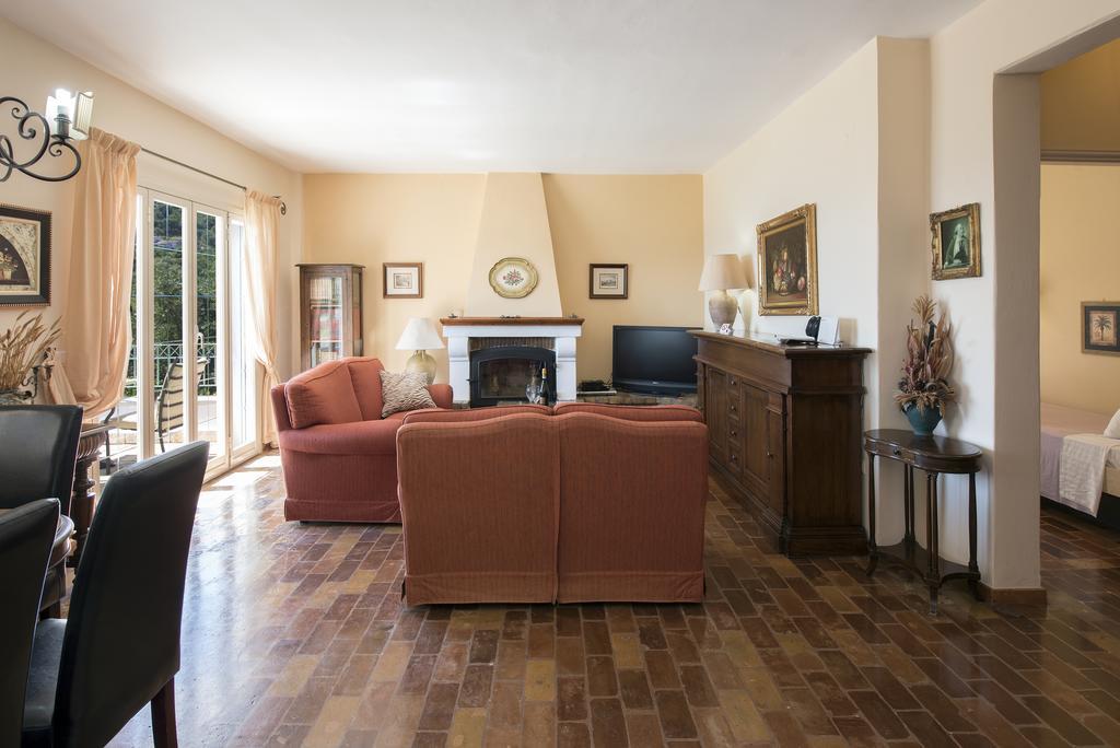 Villa Anastasia Spartylas Buitenkant foto